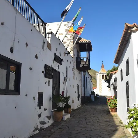 Holiday home Spacious House With Good Location In The North, Just 15 Min From The Beach *