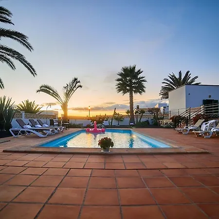 Spacious House With Good Location In The North, Just 15 Min From The Beach Holiday home