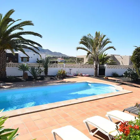 Spacious House With Good Location In The North, Just 15 Min From The Beach * La Oliva